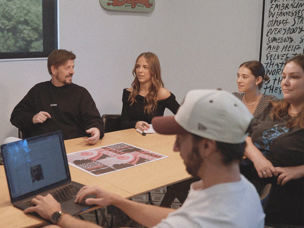 Team Meeting.png
