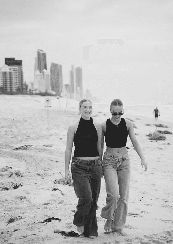 Koben Ladies at the Beach